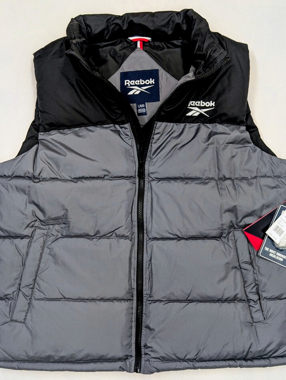 Reebok Men's Black Charcoal Colorblock Puffer Vest Logo NWT Size M Jacket